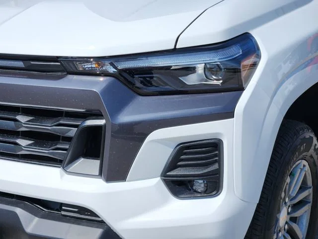 New 2026 Summit White Chevrolet LT image 10