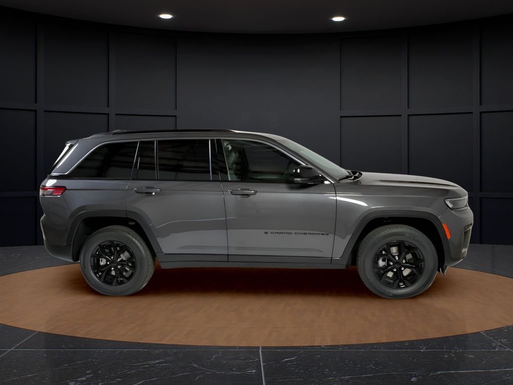 New 2026 Baltic Gray Metallic Clear-Coat Exterior Paint Jeep Altitude image 8