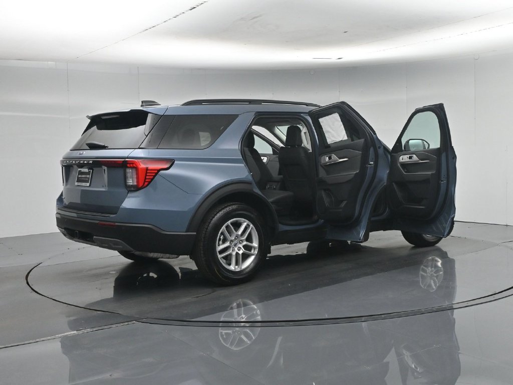 New 2026 Vapor Blue Metallic Ford Active image 31