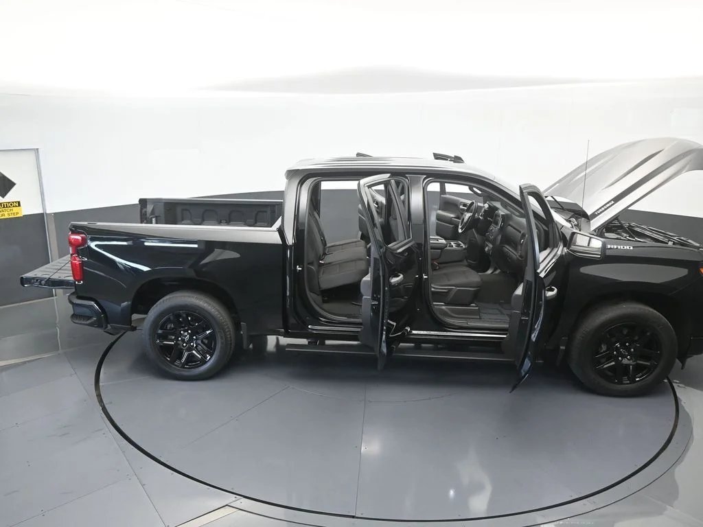 Used 2024 Black Chevrolet Custom image 64