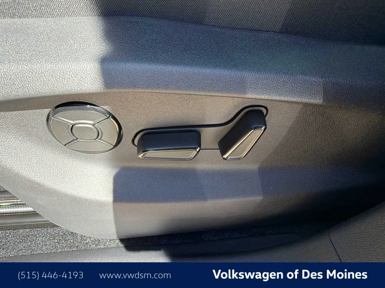 New 2026 Opal White Pearl Volkswagen SE R-Line Black image 24