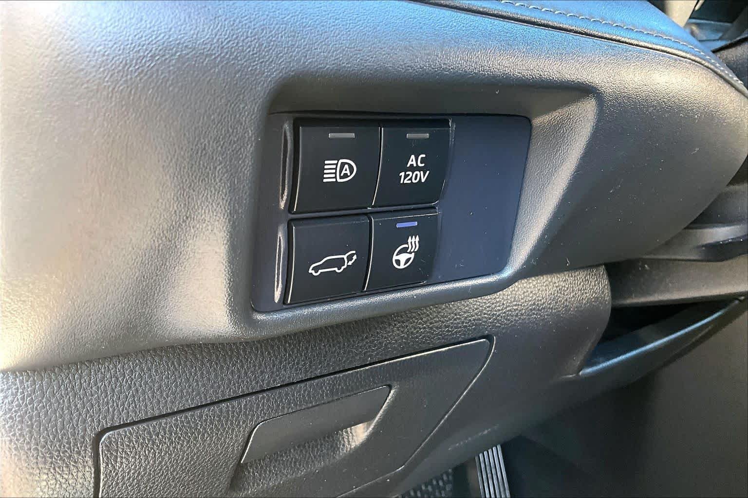 Used 2021 Blizzard Pearl Toyota Hybrid Limited image 33