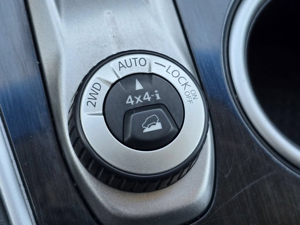 Used 2016 Gun Metallic Nissan SV image 9