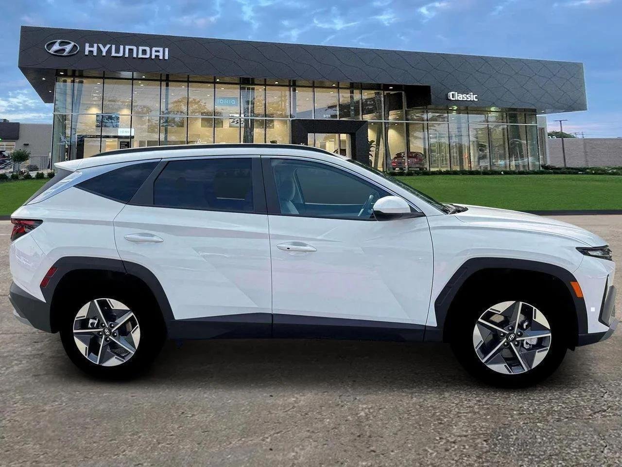 New 2026 Serenity White Pearl Hyundai SEL image 9
