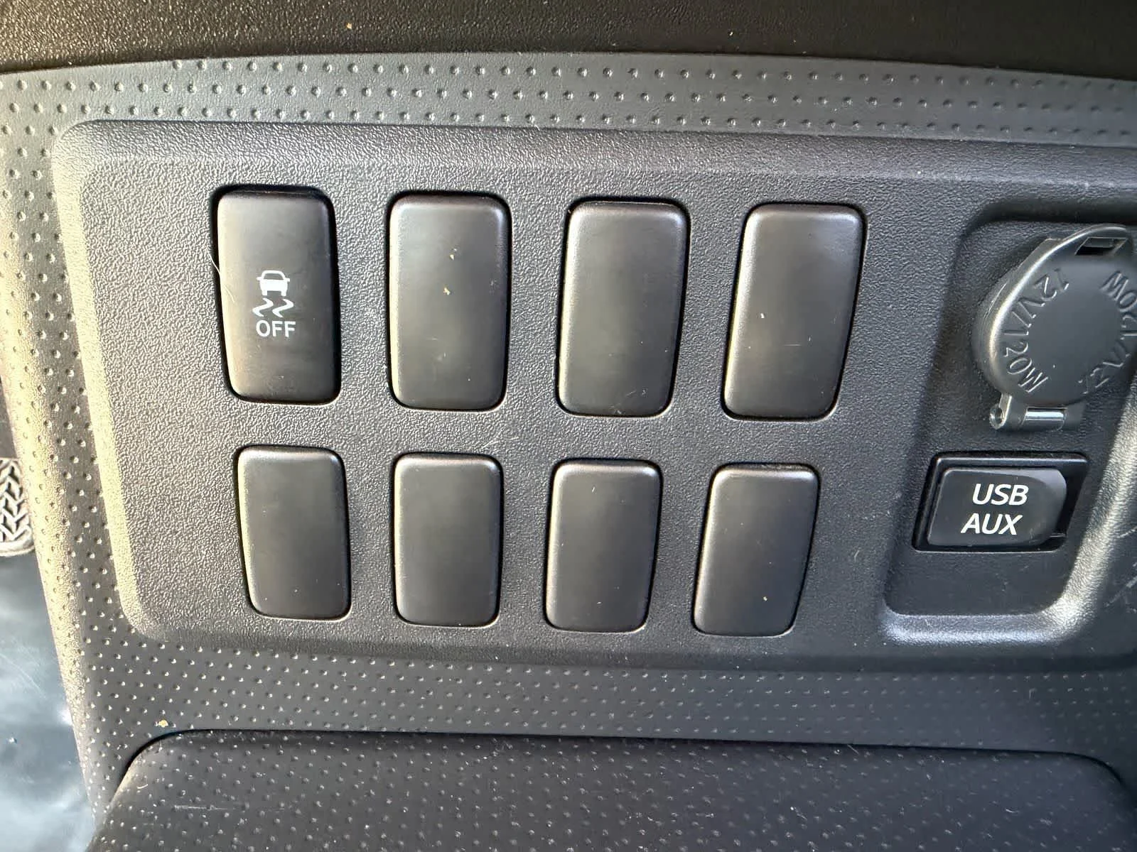 Used 2014 Magma Toyota  image 26