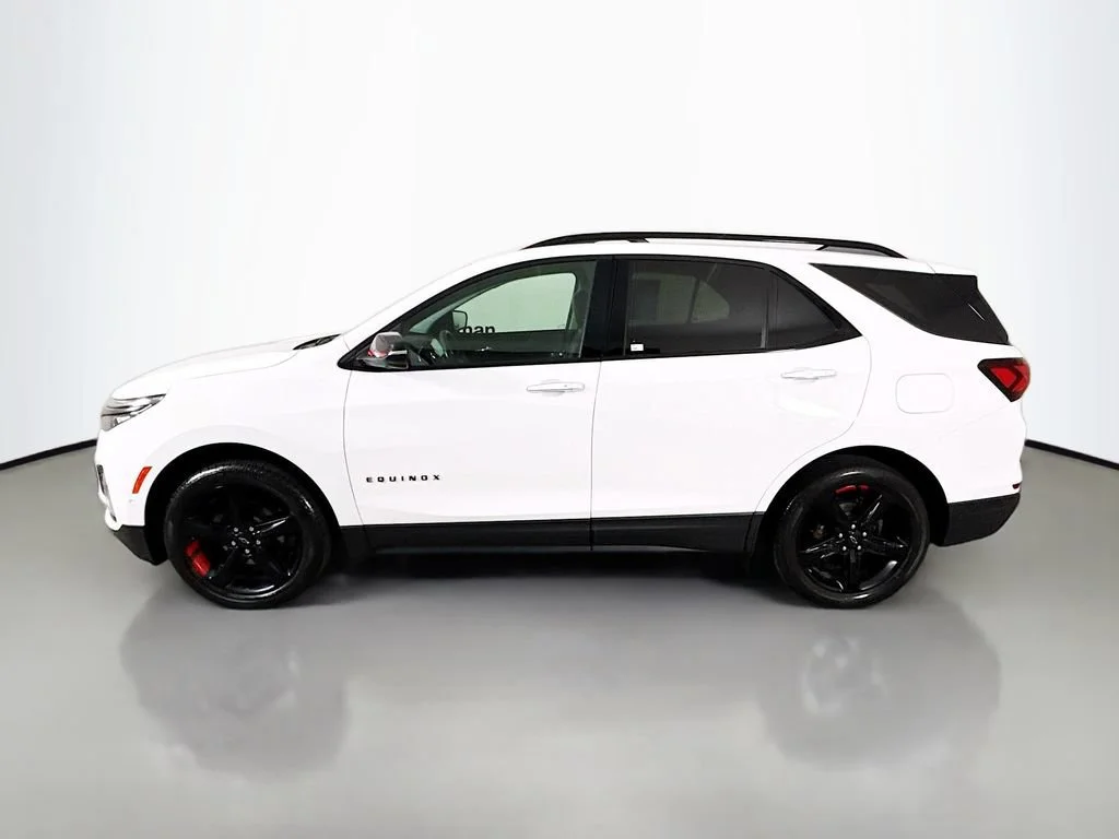 Used 2022 SUMMIT WHITE Chevrolet Premier image 4
