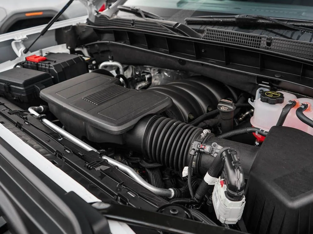 New 2026 Summit White GMC SLE image 7