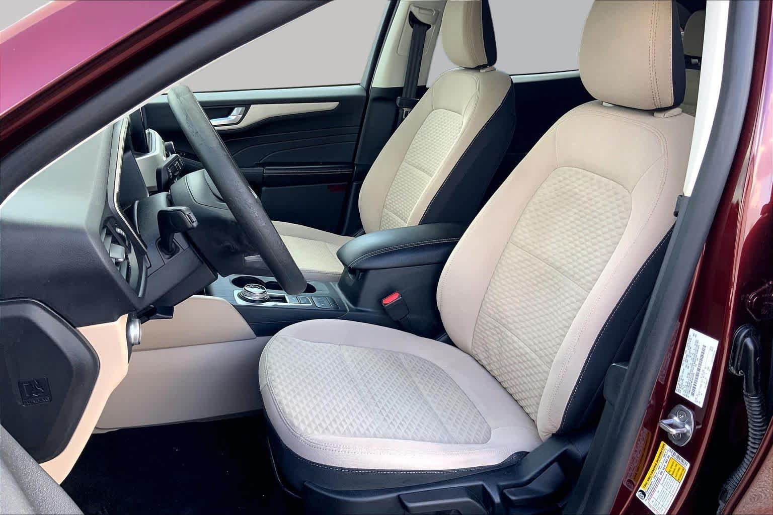 Certified Pre-Owned 2021 Ford Escape SE