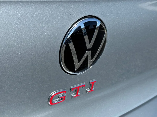 New 2026 Alpine Silver Metallic Volkswagen S image 14