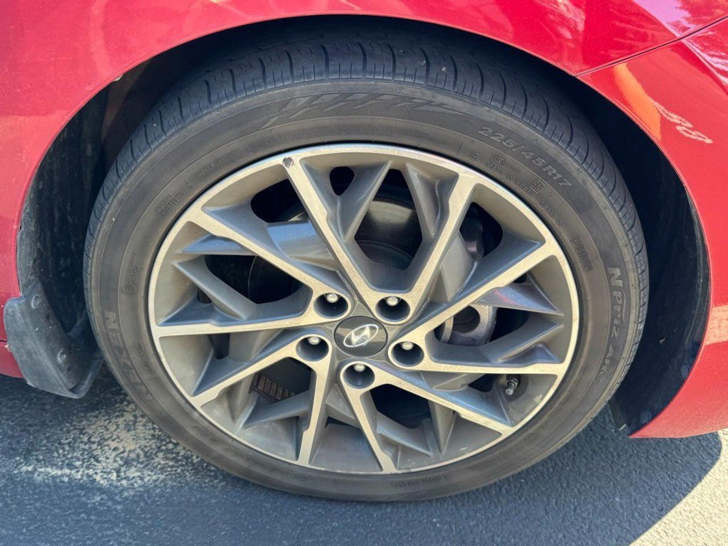 Used 2019 Scarlet Red Hyundai Limited image 4