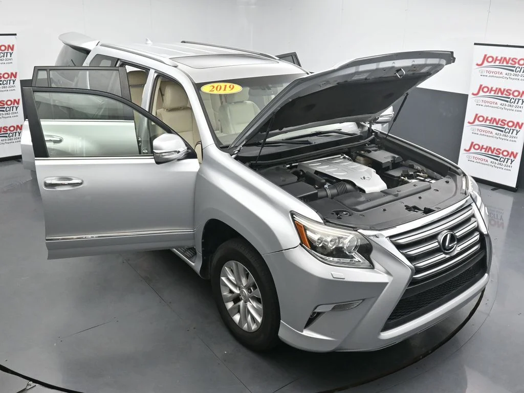 Used 2019 Silver Lexus 460 image 39
