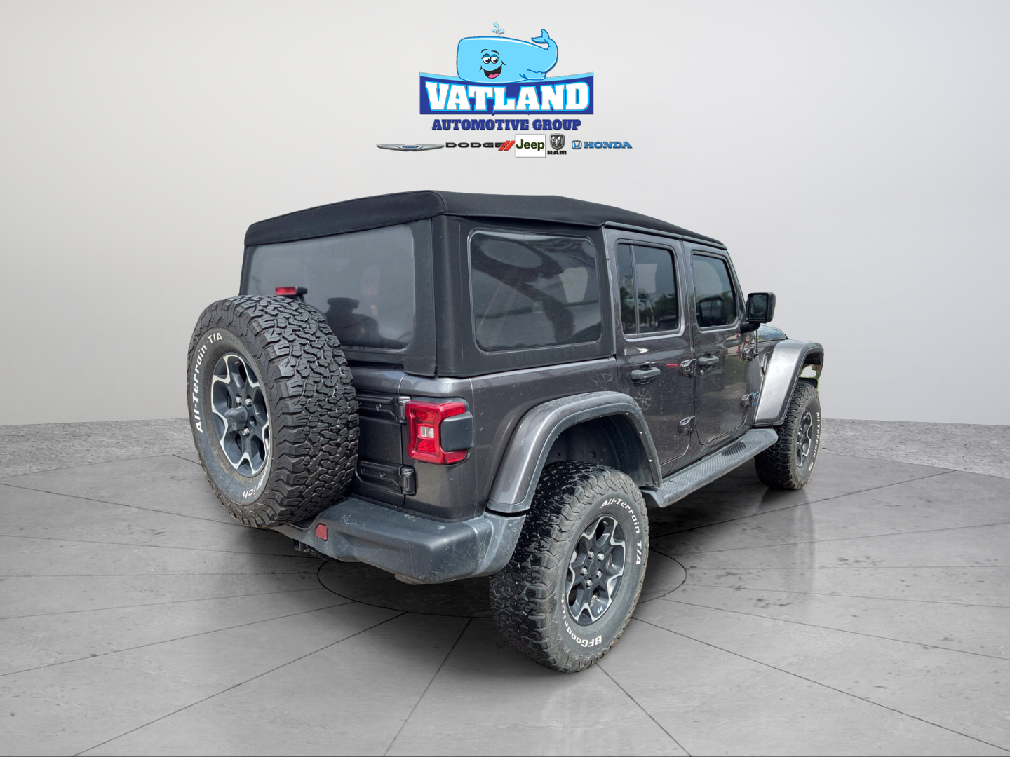 Used 2021 Gray Jeep Unlimited Rubicon 4xe image 5