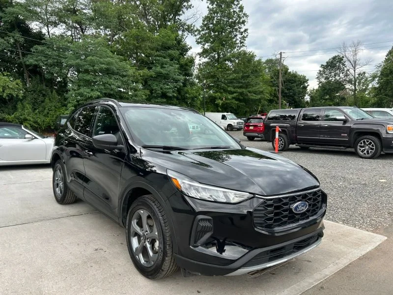 Used 2025 Black Ford ST-Line Sport Utility 4D image 16