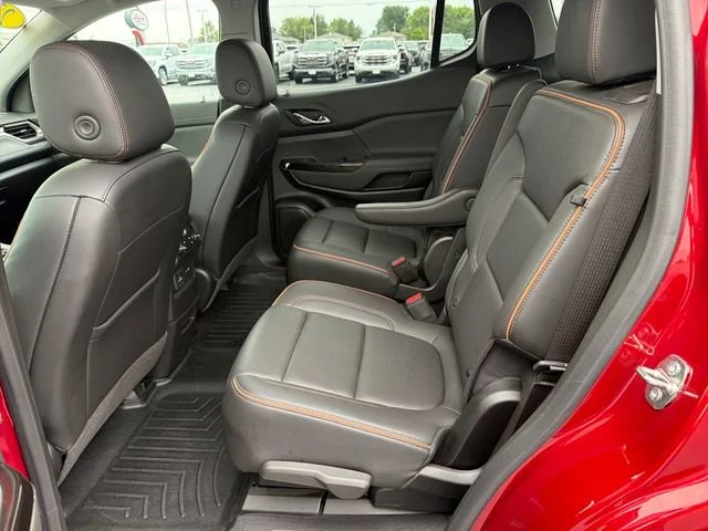 Used 2023 VOLCANIC RED TINTCOAT GMC AT4 image 29