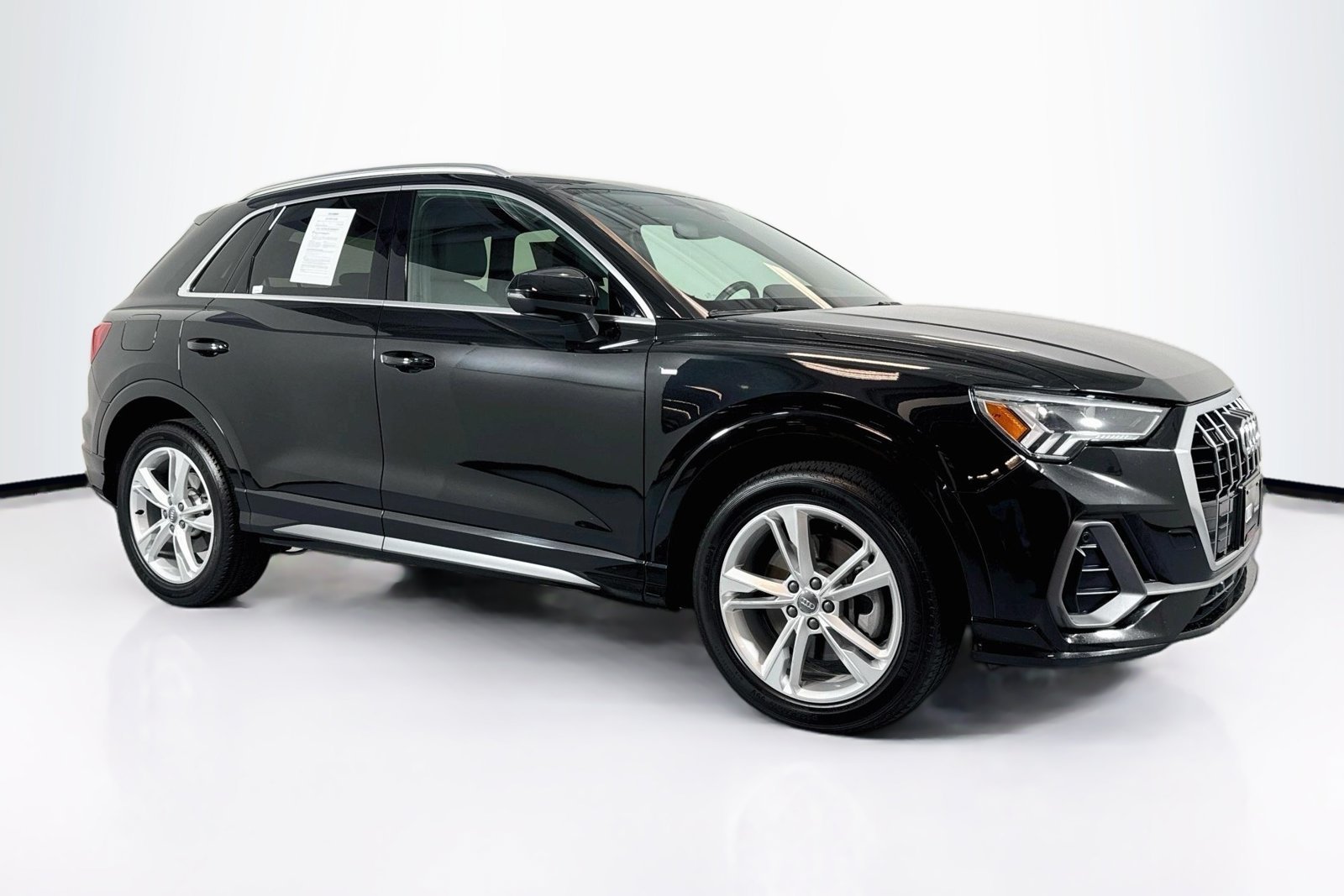 Used 2020 Black Audi S line Premium Plus image 3