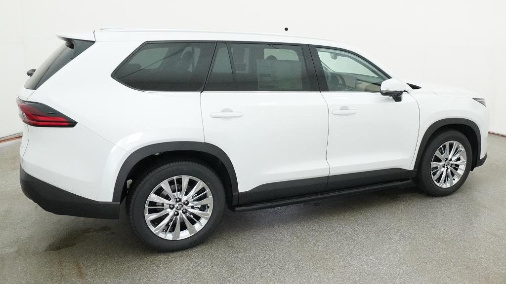 New 2026 Wind Chill Pearl Toyota Platinum image 20
