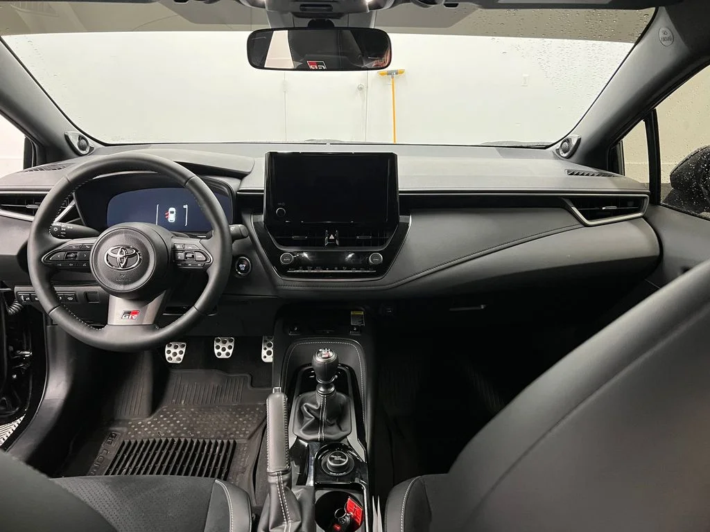 2025 Toyota GR Corolla Premium - Photo 13