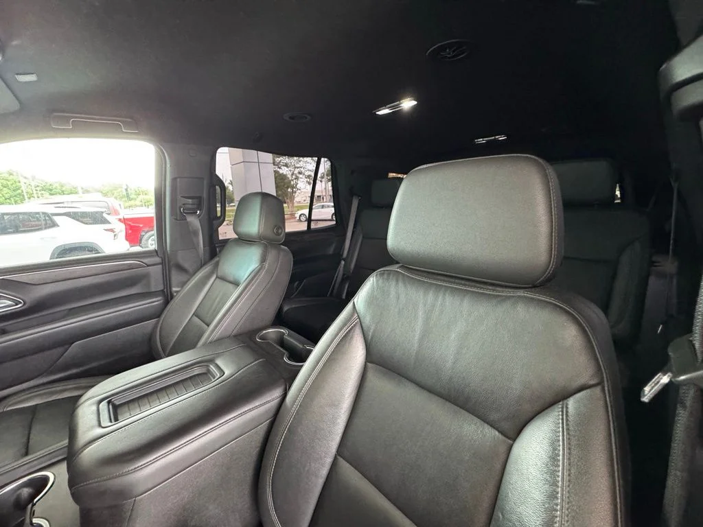 Used 2021 Red Chevrolet Z71 image 14