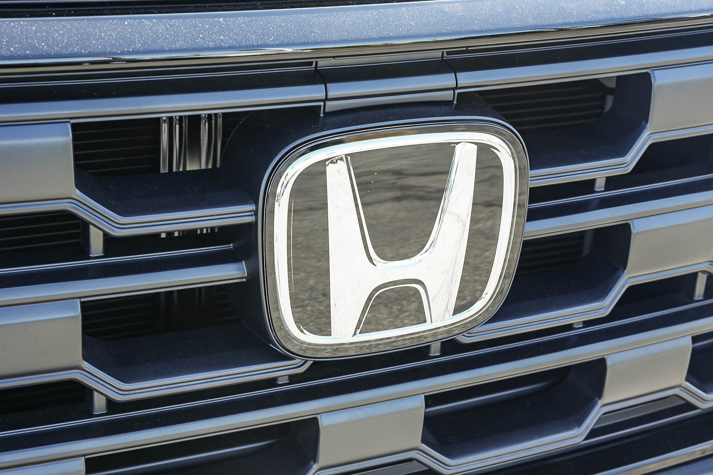 New 2026 Smoke Blue Pearl Honda EX-L 2WD image 12