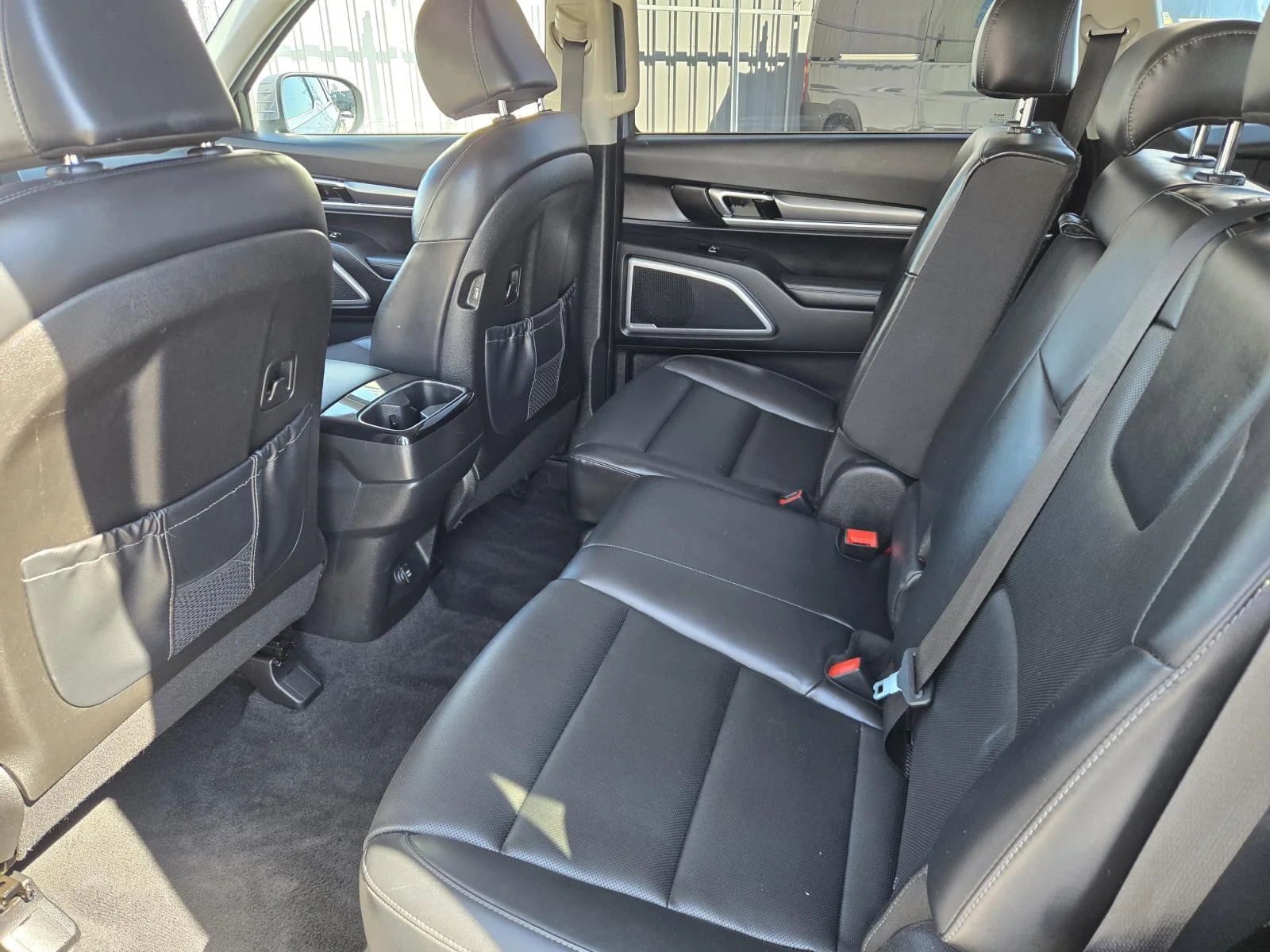 Used 2022 Everlasting Silver Kia LX AWD image 27