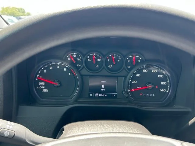 2024 Chevrolet Silverado 1500 Custom - Photo 18