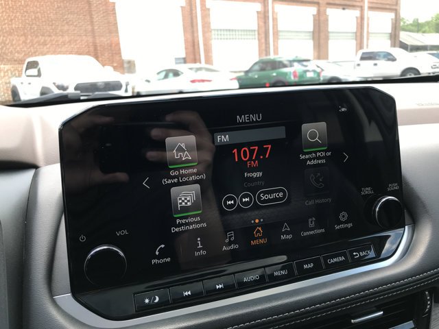 Certified Used 2021 Boulder Gray Pearl Nissan Platinum image 18