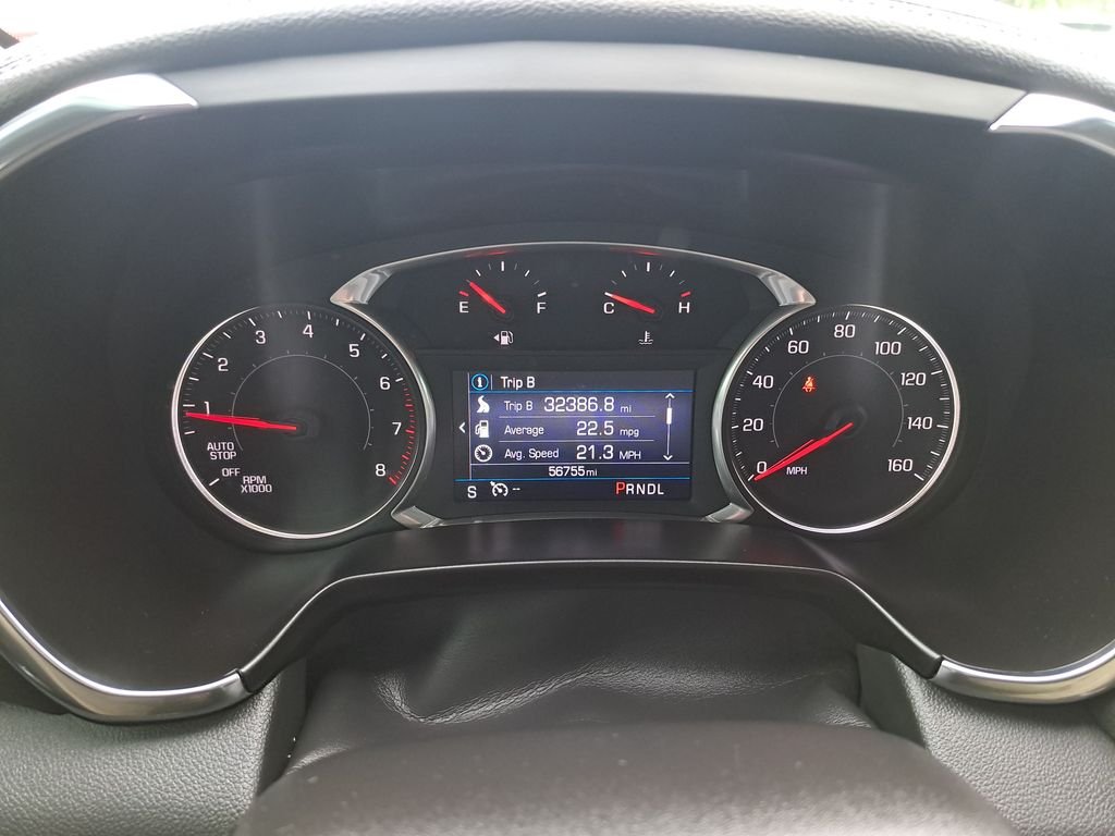 Used 2022 Silver Chevrolet LT image 16