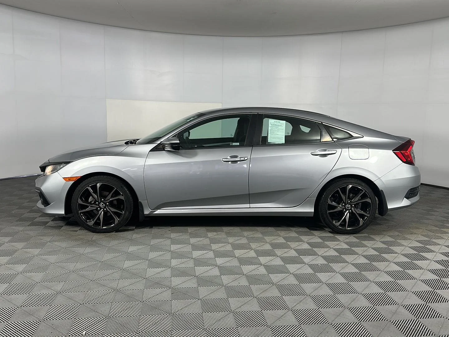 Used 2019 Lunar Silver Metallic Honda Sport image 7