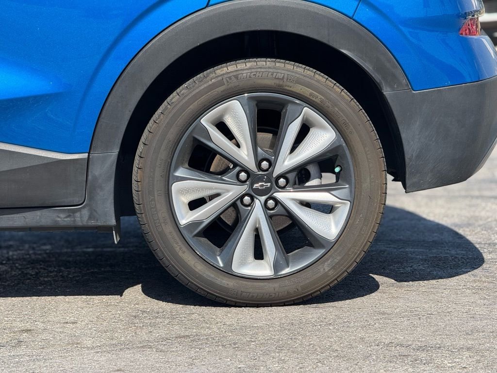 Used 2022 Chevrolet Bolt EUV LT with VIN 1G1FY6S06N4130957 for sale in Claremont, CA