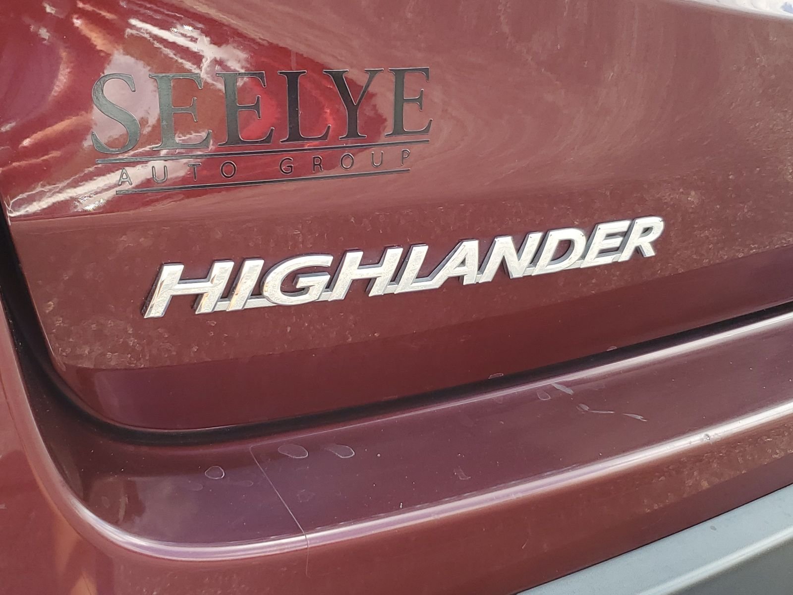 Used 2015 Red Toyota LE Plus V6 image 22