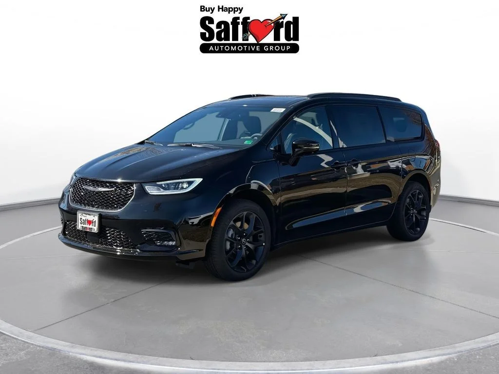 2026 Chrysler Pacifica Limited AWD's photo