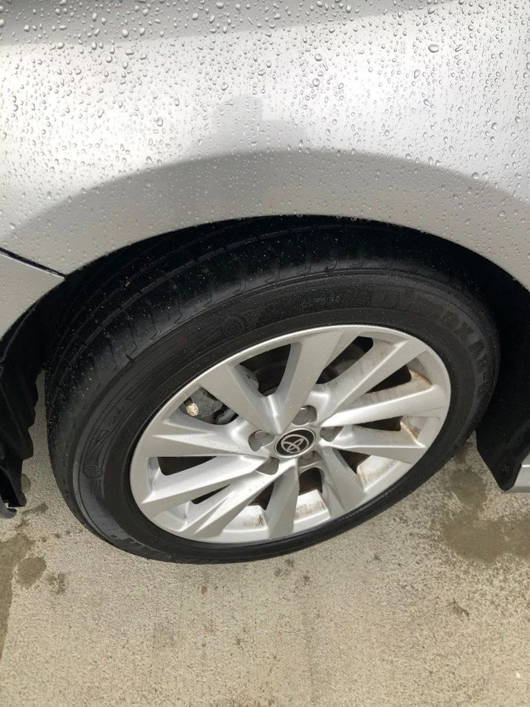 Used 2022 Silver Toyota LE image 17