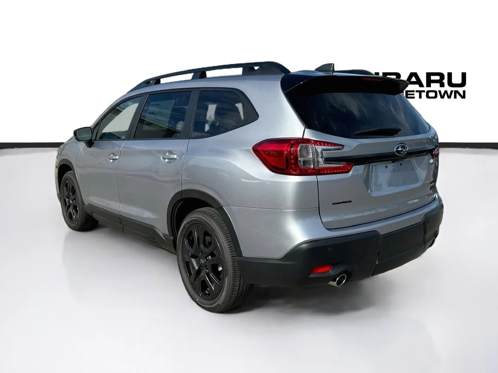 New 2027 Silver Subaru Onyx Edition Touring image 6