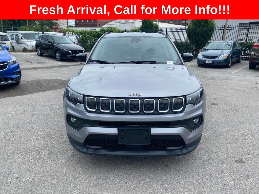 Used 2022 Jeep Compass Latitude with VIN 3C4NJCBB5NT211045 for sale in Kansas City
