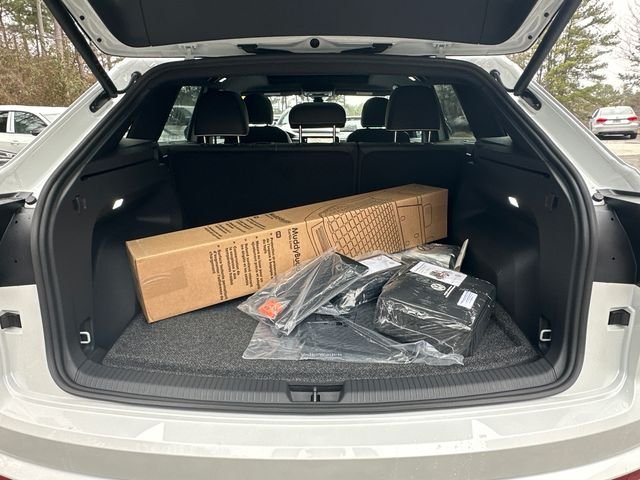 New 2026  Volkswagen 2.0T SEL Premium R-Line image 18