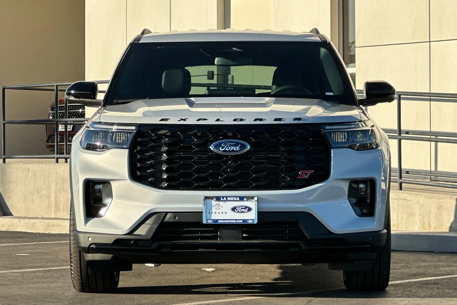 2026 Ford Explorer ST - Photo 8