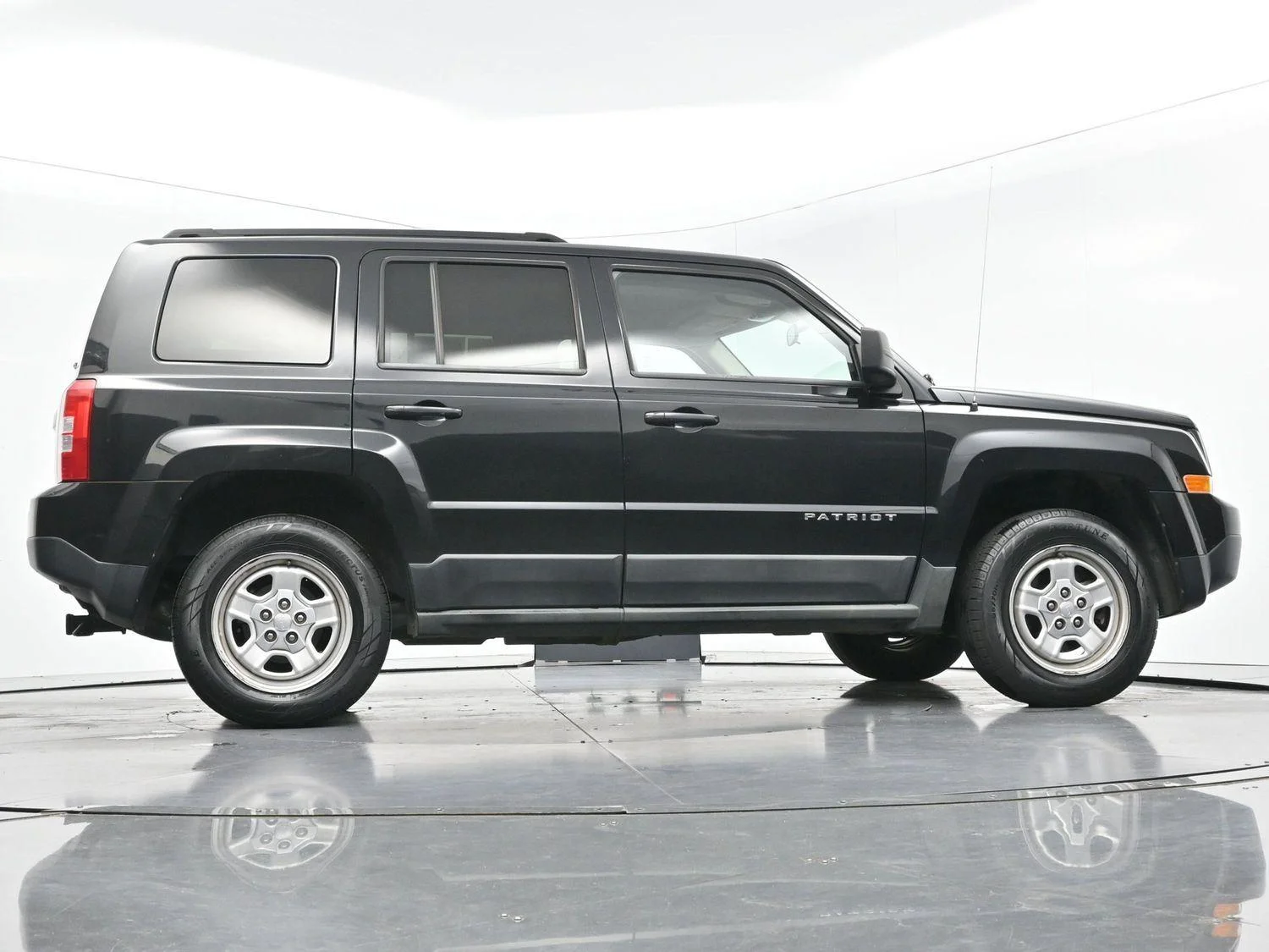 Used 2011 Brilliant Black Crystal Pearl Jeep Sport image 42