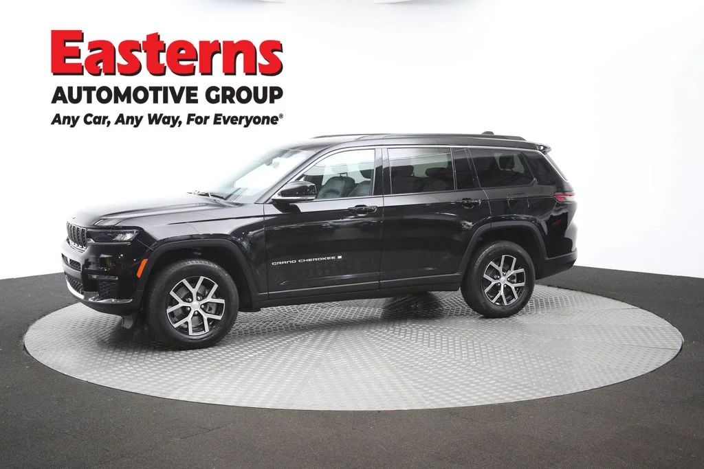 Used 2024 Black Jeep Limited image 60
