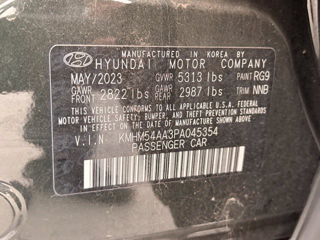 Used 2023 Green Hyundai Limited image 15