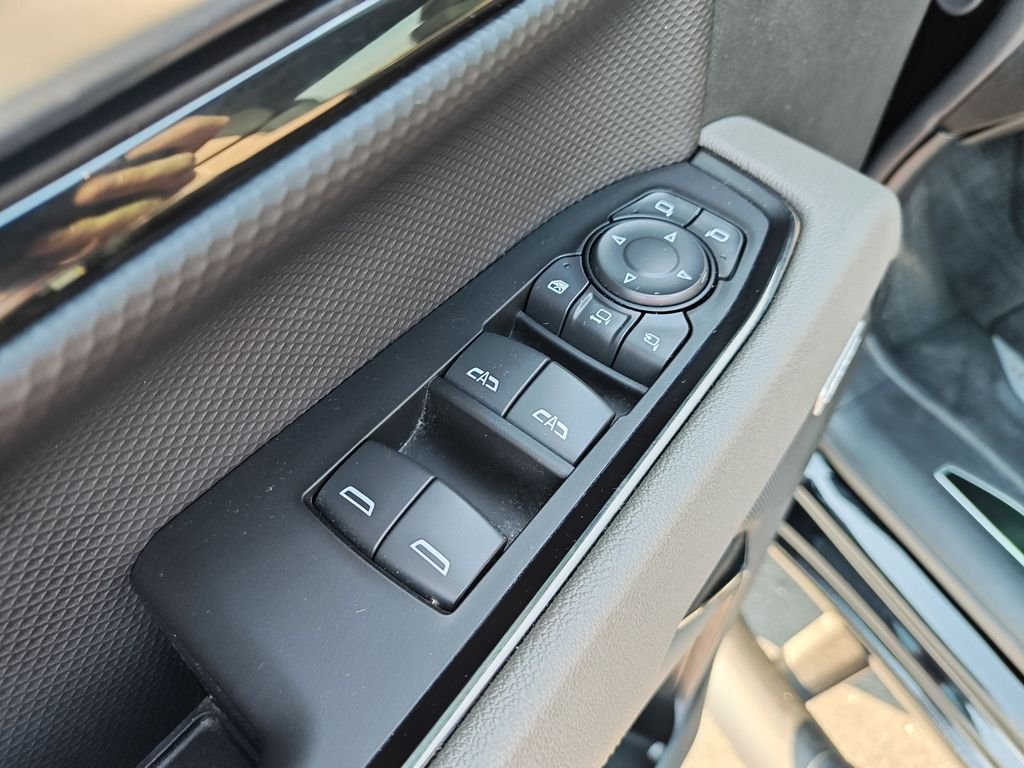 Used 2025 Black Chevrolet ZR2 image 11