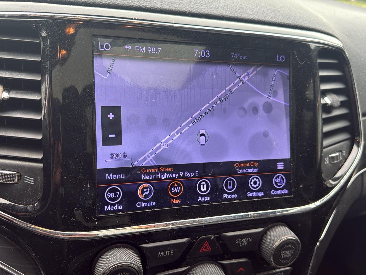 Used 2020 RED JEEP LIMI image 15