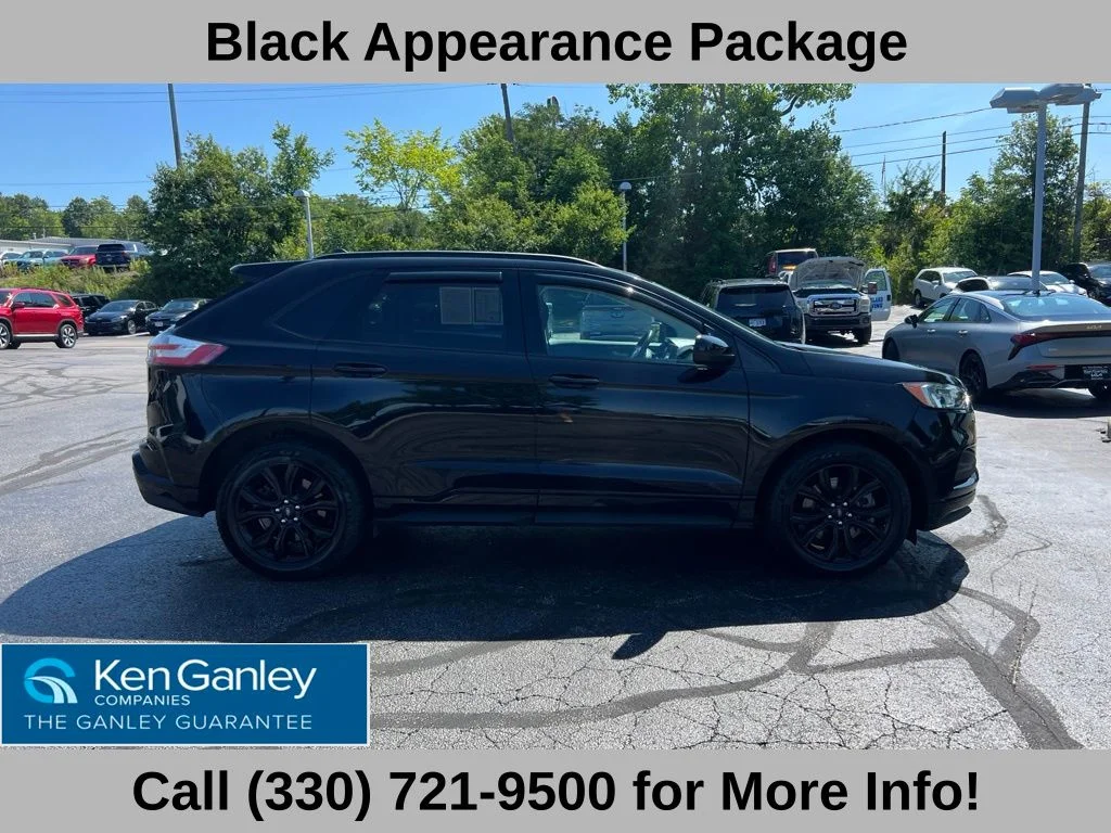 Used 2022 Black Ford SE image 7