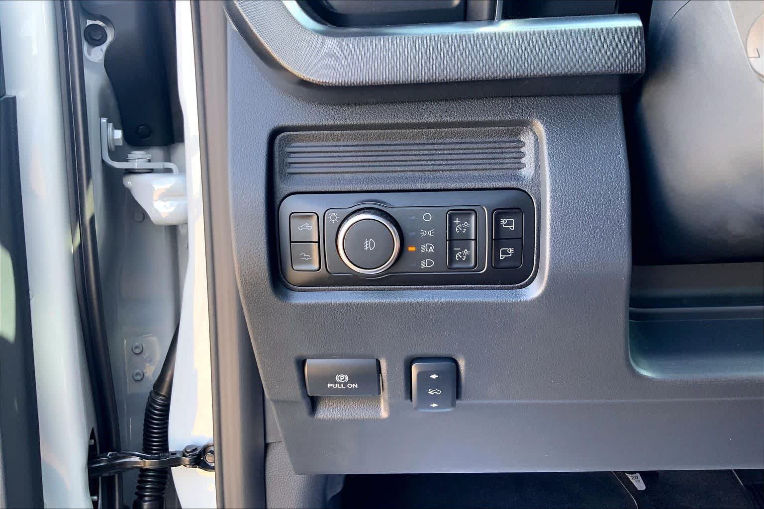 New 2026 Avalanche Ford F-250® Platinum® image 20