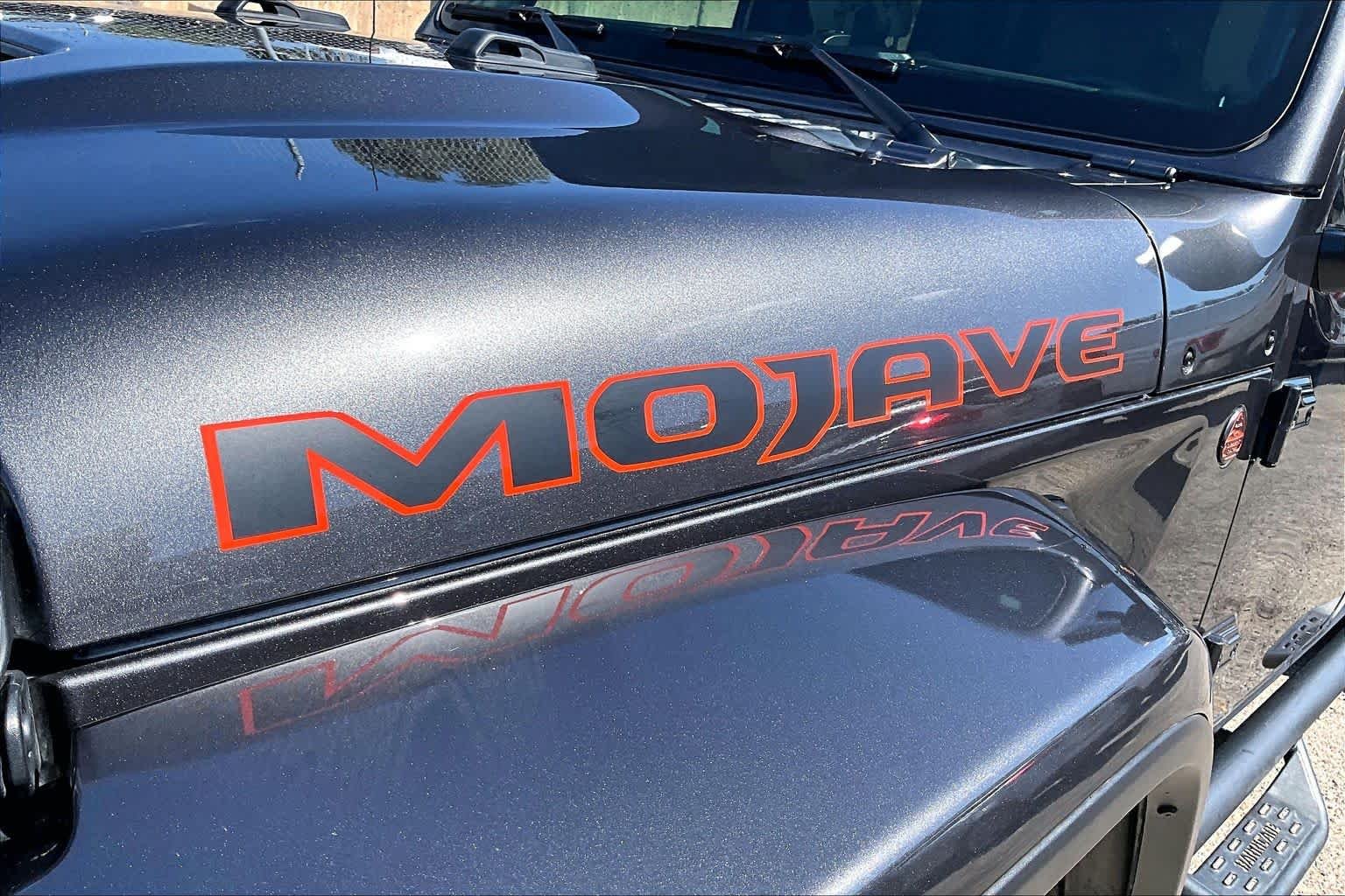 Certified Used 2023 Granite Crystal Clearcoat Metallic Jeep Mojave image 12