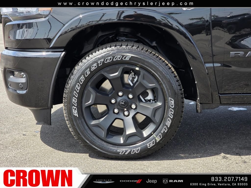 New 2026 Diamond Black Crystal Pearl-Coat Exterior Paint RAM Big Horn/Lone Star image 9