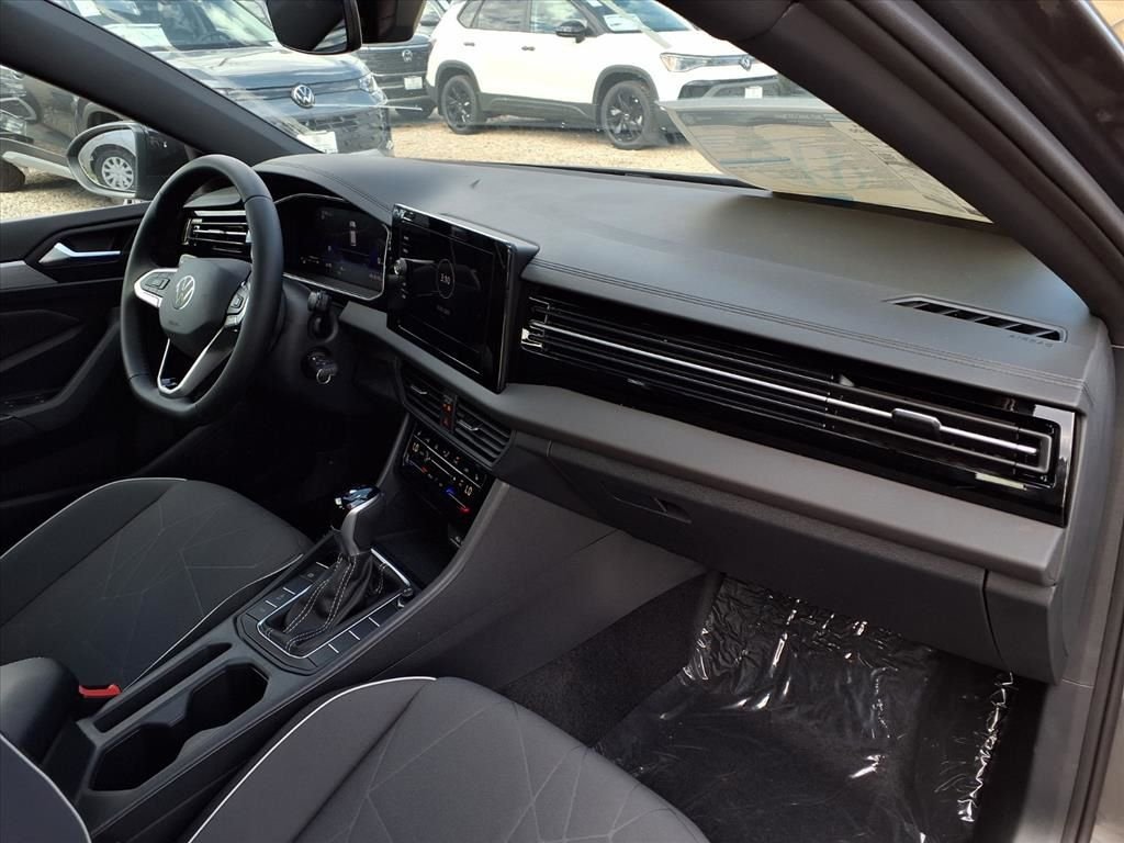 2025 Volkswagen Jetta Sport - Photo 22