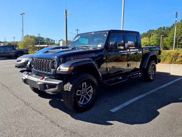 Used 2026 Black Jeep Mojave image 3