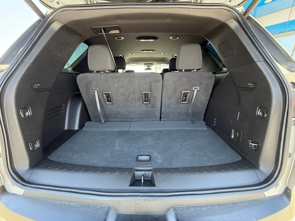 Used 2023 Sterling Gray Metallic Chevrolet LT Cloth image 9