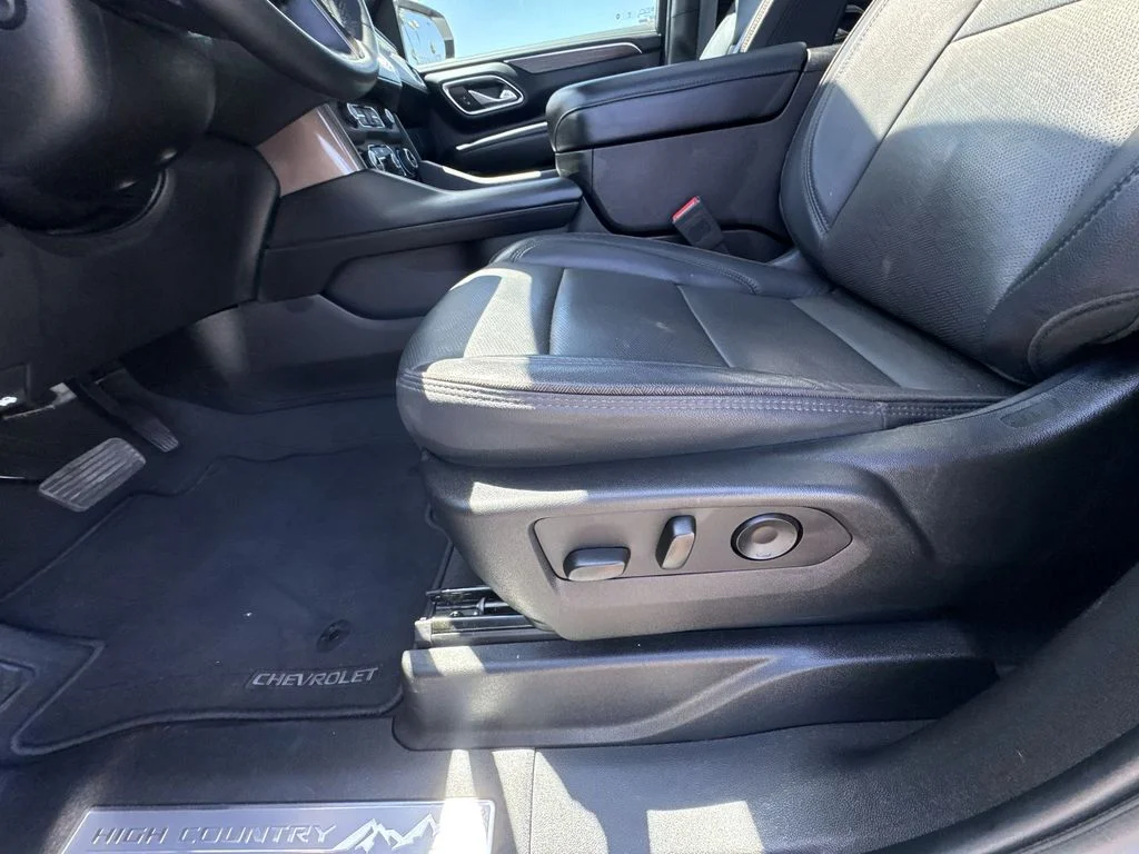 Used 2024 Beige Chevrolet High Country image 20