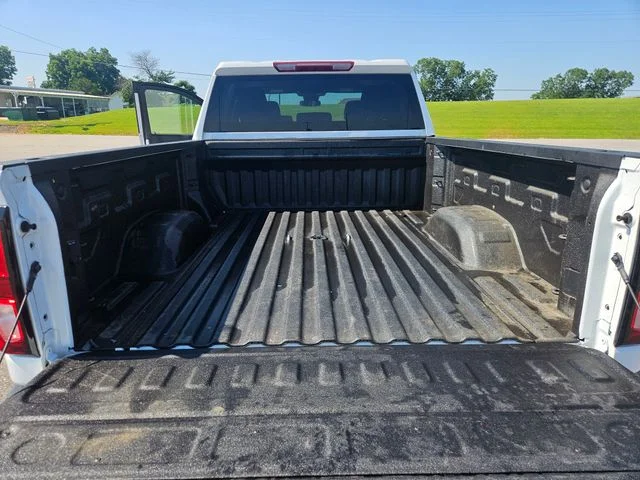 Used 2025 White GMC Pro image 22